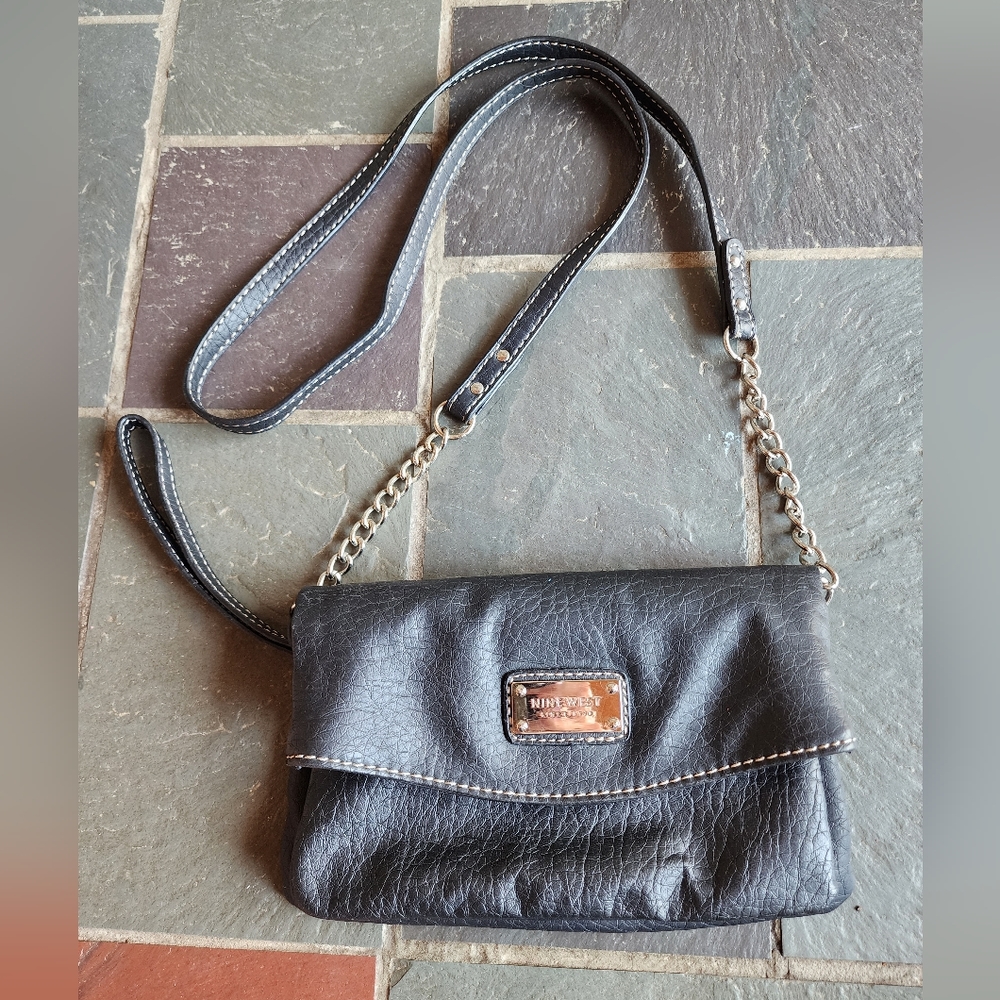 Nine West black leather purse w chain